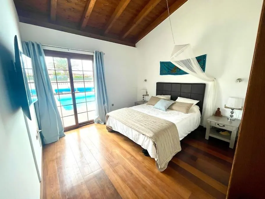 Stunning Villa Amanecer Corralejo 0*,  Spain